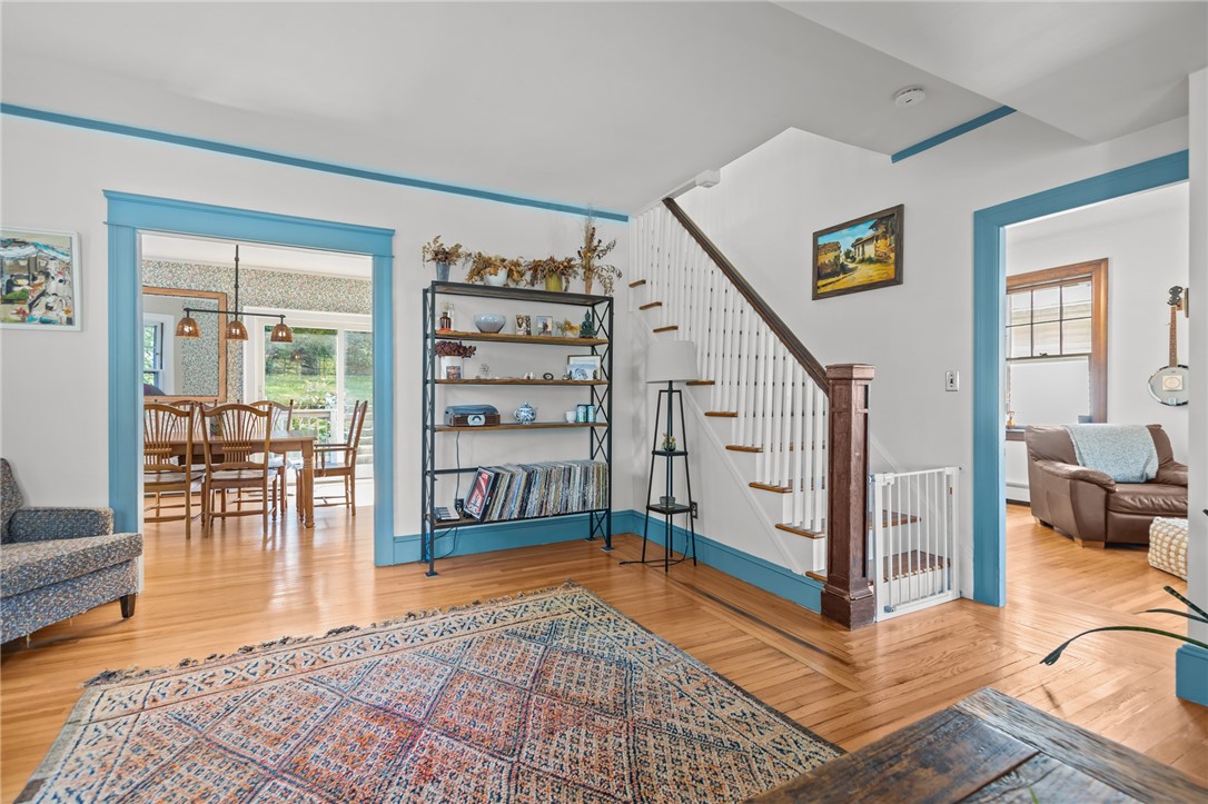 43 Sheffield Avenue Pawtucket, RI 02860 - Photo 4 of 39