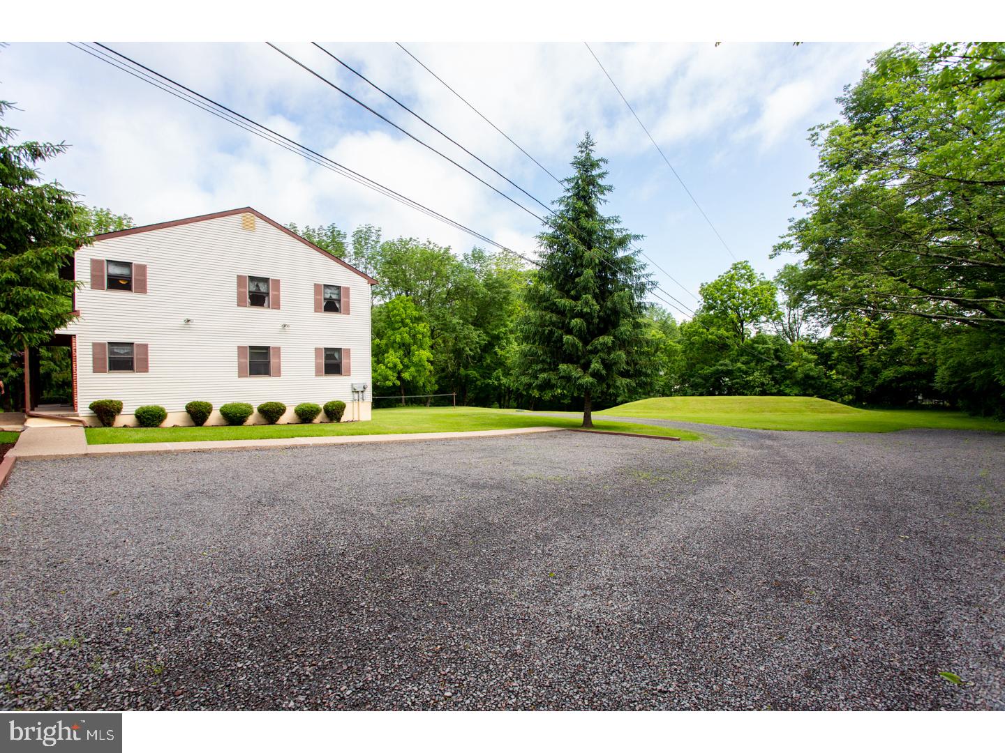 385 Frogtown Road Kintnersville, PA 18930 - Photo 3 of 25 Gallery Image 3