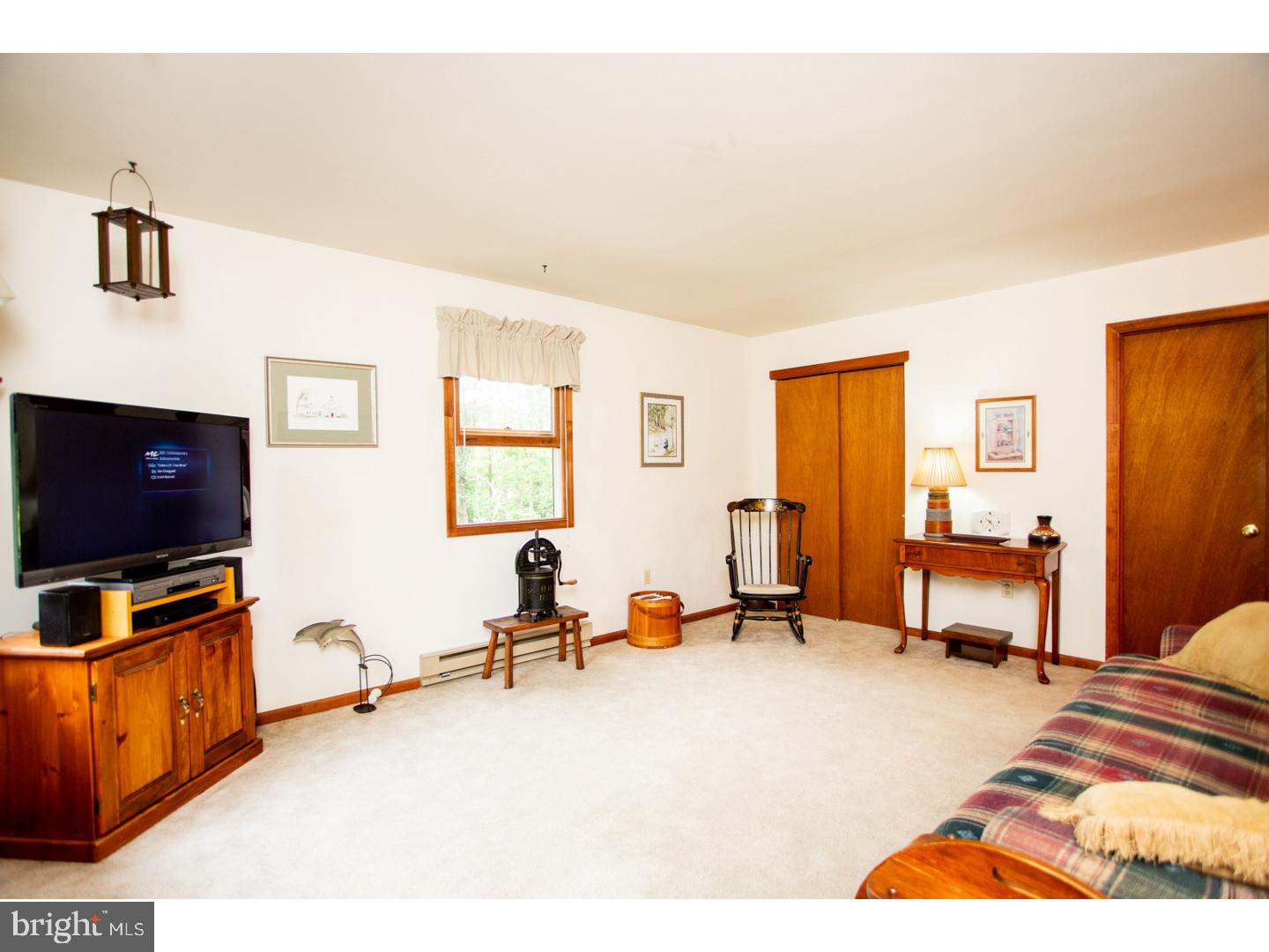 385 Frogtown Road Kintnersville, PA 18930 - Photo 6 of 25 Gallery Image 6
