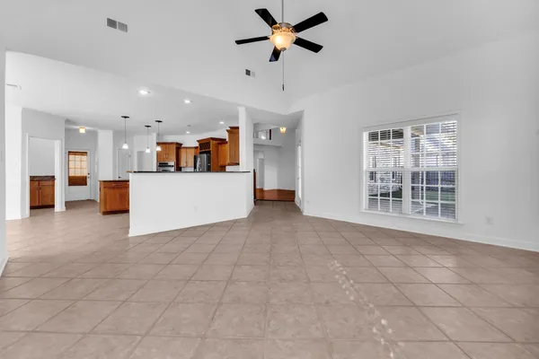 $587,999 | 9150 Forest Island Drive, Collierville, TN 38017