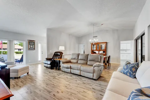 $499,000 | 10306 Greentrail Drive North, Boynton Beach, FL 33436