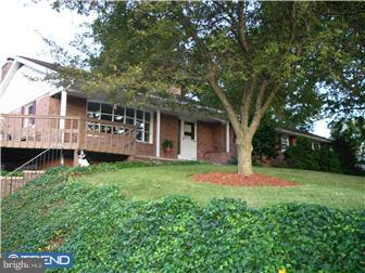 115 Green Road Reading, PA 19606 - Photo 1 of 12 Exterior Front