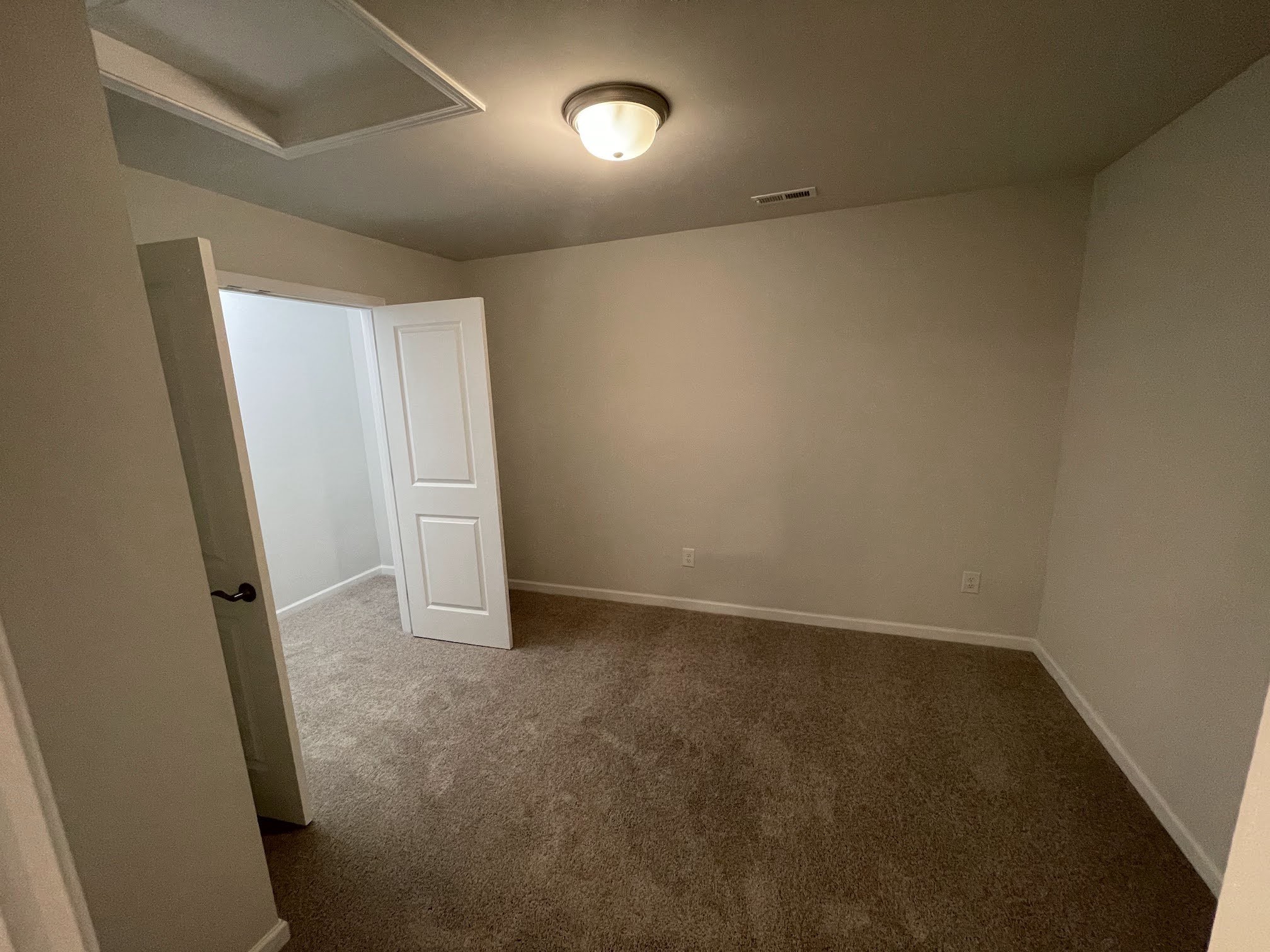 2922 Campanella Drive Murfreesboro, TN 37128 - Photo 13 of 21 an empty room with closet area