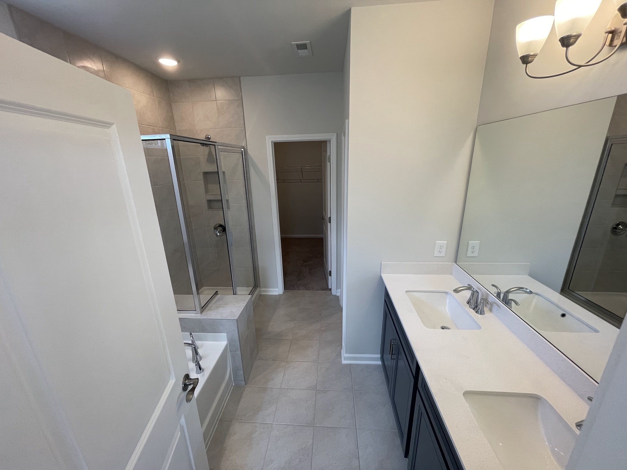 2922 Campanella Drive Murfreesboro, TN 37128 - Photo 10 of 21 a bathroom with a sink and mirror