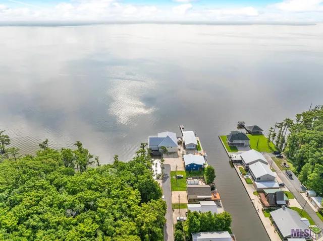 $1,500,000 | 336 Bayou Tranquille Road, Pierre Part, LA 70339