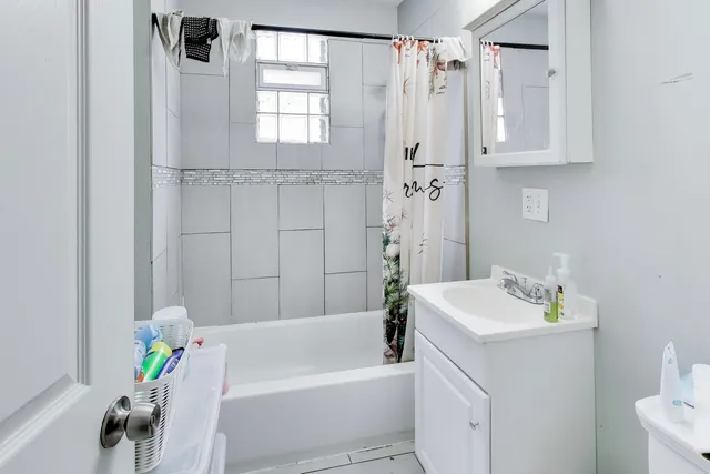 $339,000 | 5632 South Wabash Avenue, Chicago, IL 60637