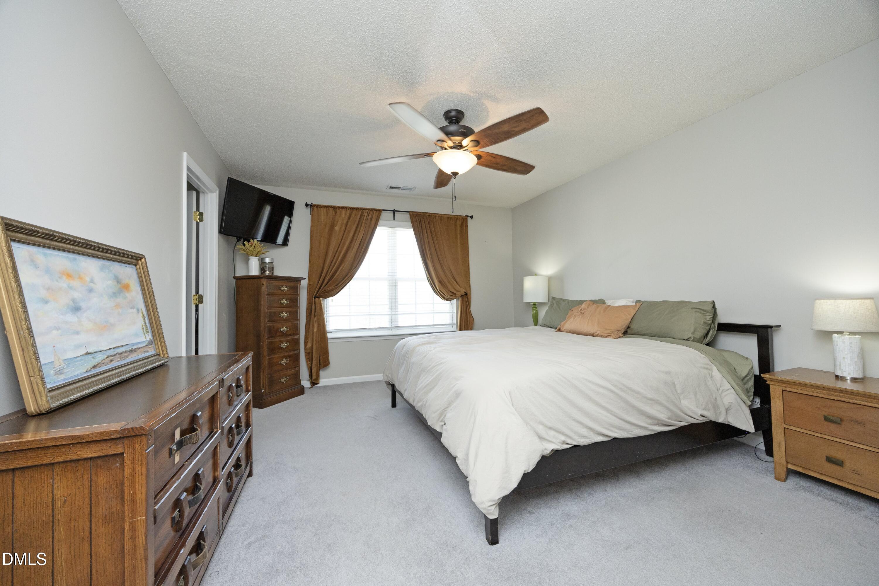 8129 Caliber Woods Drive Raleigh, NC 27616 - Photo 17 of 33 21Primary