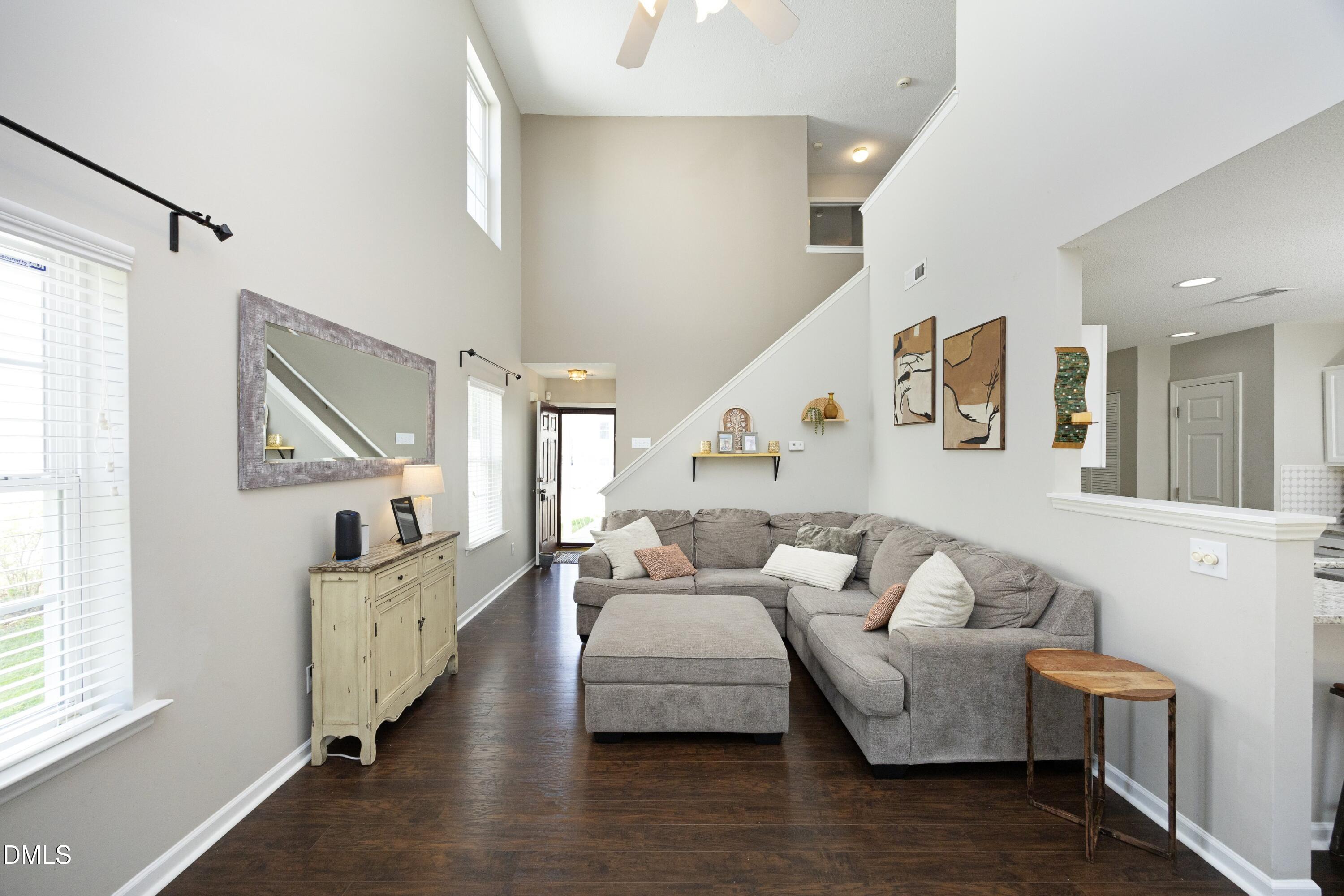 8129 Caliber Woods Drive Raleigh, NC 27616 - Photo 4 of 33 06Living