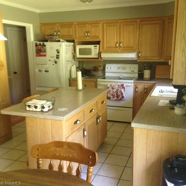 177 Boone Gap Road Boomer, NC 28606 - Photo 14 of 26 Kitchen