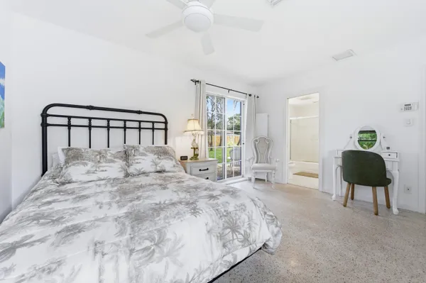 $3,750 | 4268 Maurice Drive, Unit GUEST HOUSE, Delray Beach, FL 33445