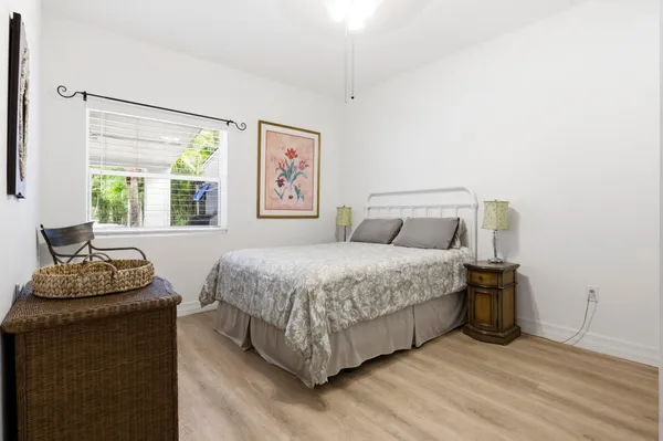 $3,750 | 4268 Maurice Drive, Unit GUEST HOUSE, Delray Beach, FL 33445