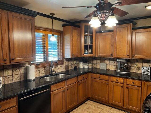 702 South Indiana Street Perryton, TX 79070 - Photo 8 of 20 10