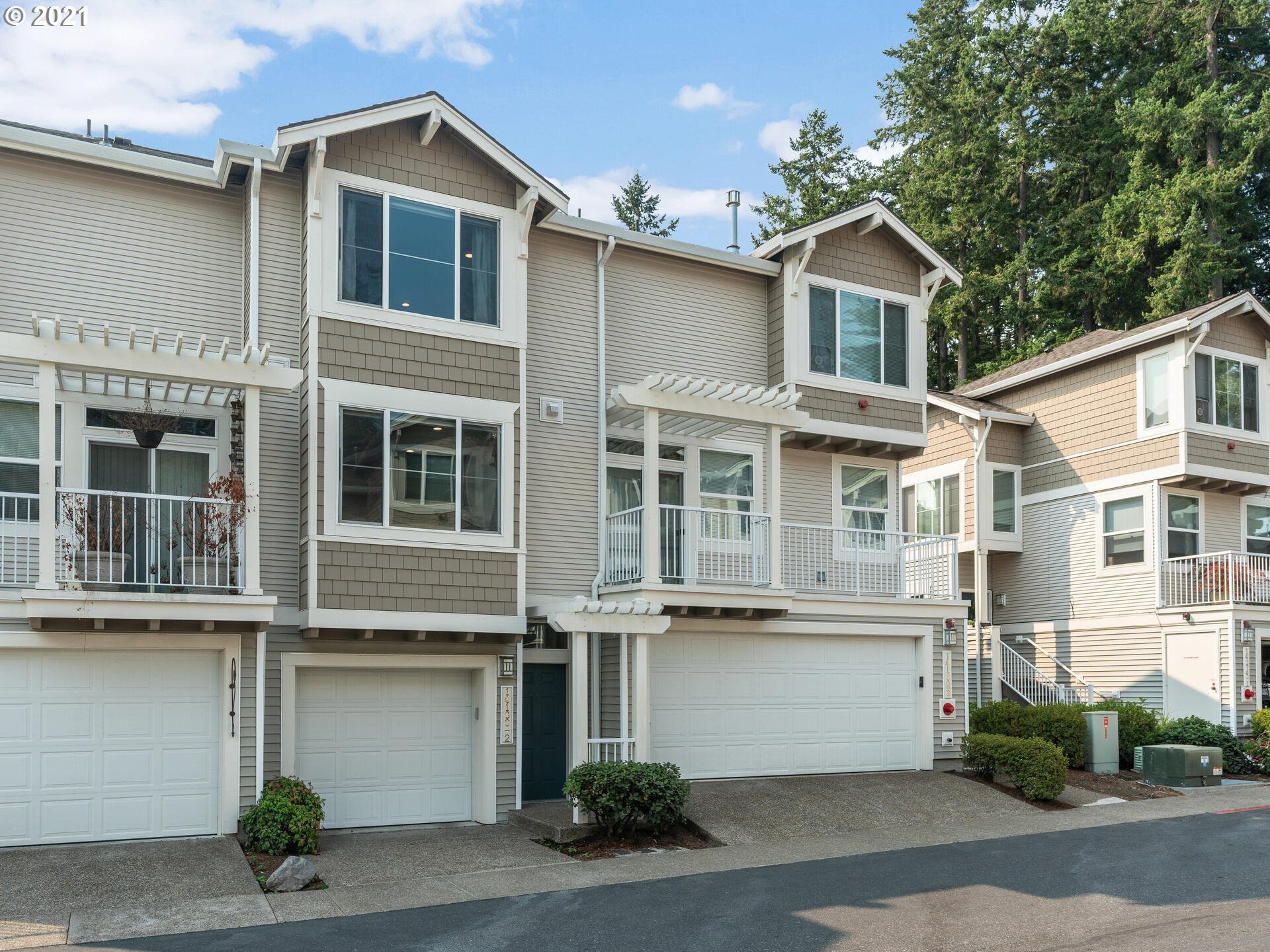 14180 Southwest Barrows Road Tigard, OR 97223 - Photo 2 of 32 Gallery Image 2