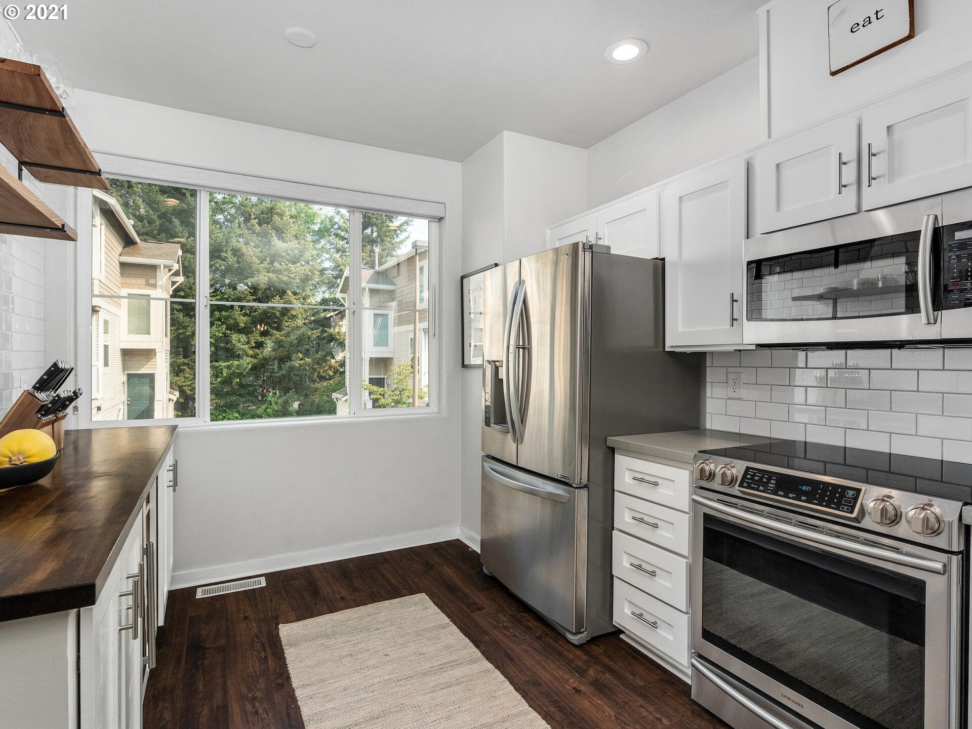 14180 Southwest Barrows Road Tigard, OR 97223 - Photo 14 of 32 Gallery Image 14