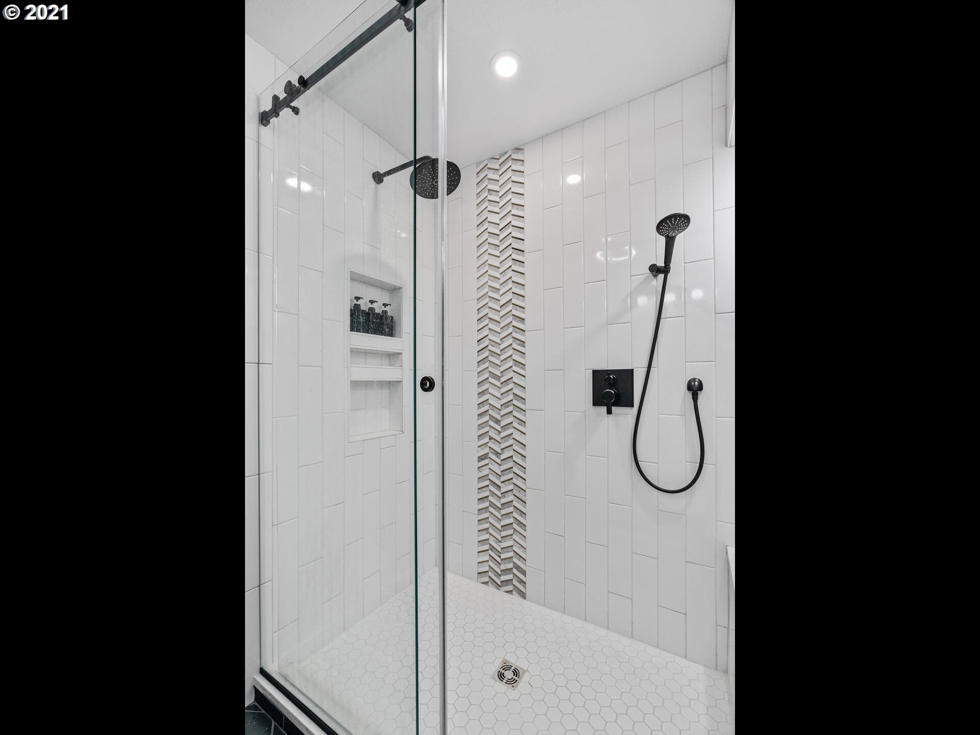 14180 Southwest Barrows Road Tigard, OR 97223 - Photo 23 of 32 Gallery Image 23