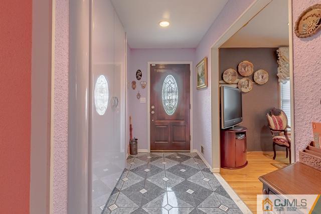 22 Kings Road East Brunswick, NJ 08816 - Photo 3 of 24
