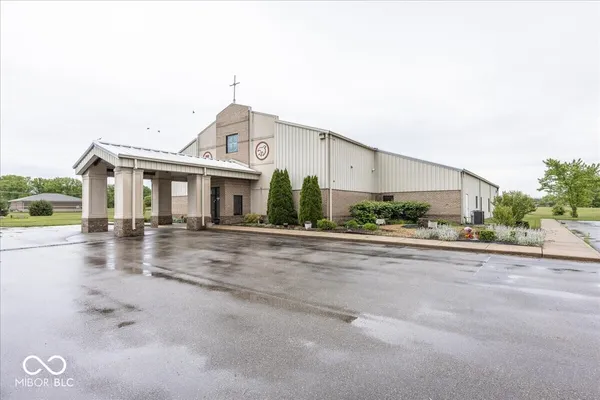 $2,500,000 | 4053 South 650 West, New Palestine, IN 46163