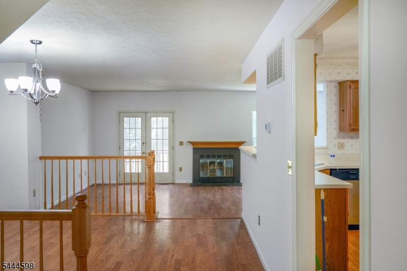53 Castleton Road Princeton, NJ 08540 - Photo 6 of 24