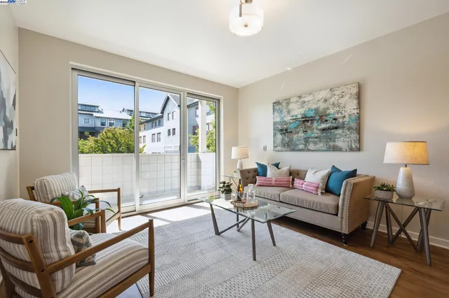 $579,000 | 340 29th Avenue, Unit 204, Oakland, CA 94601