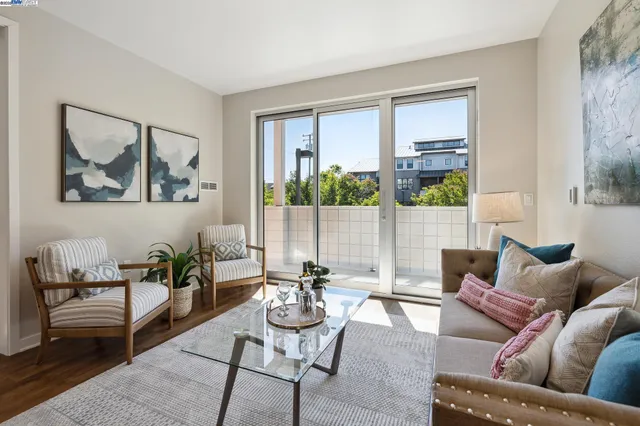 $579,000 | 340 29th Avenue, Unit 204, Oakland, CA 94601