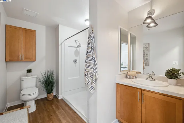 $579,000 | 340 29th Avenue, Unit 204, Oakland, CA 94601