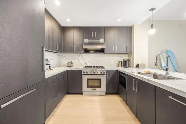 $1,365,000 | 1400 Hudson Street, Unit 209, Hoboken, NJ 07030