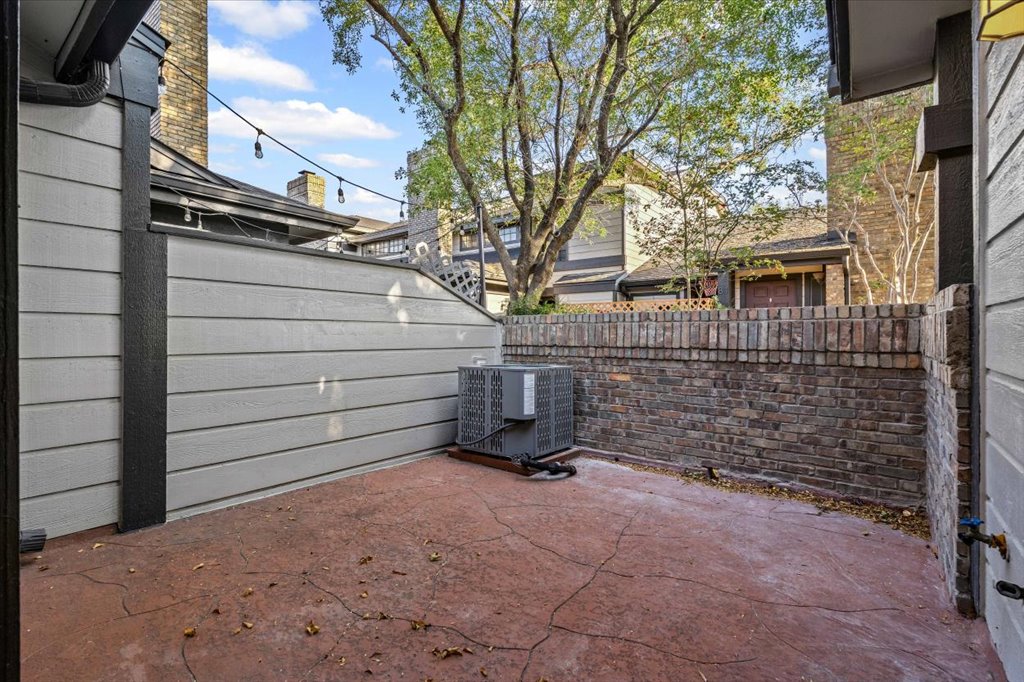 1748 Ohlen Road, Unit 75 Austin, TX 78757 - Photo 11 of 33 View of patio / terrace