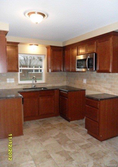 1908 Severn Road Grosse Pointe, MI 48236 - Photo 20 of 25 =kitchen 1.JPG