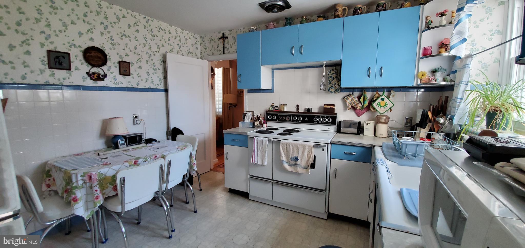 10970 Knights Road Philadelphia, PA 19154 - Photo 13 of 34