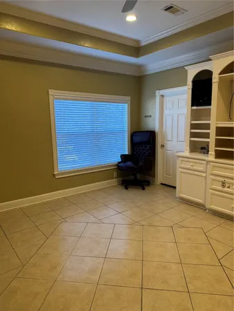 a view of a livingroom with furniture