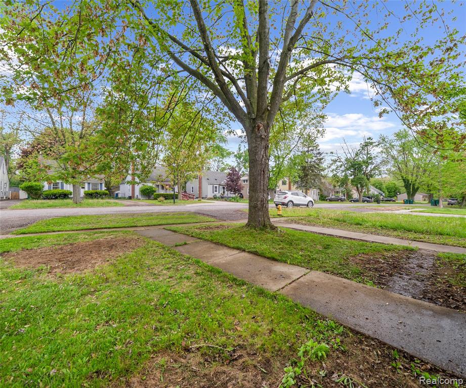 2017 Harding Avenue Ypsilanti, MI 48197 - Photo 9 of 39
