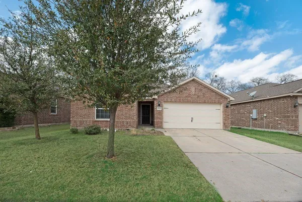 $2,095 | 1904 Fairbanks Drive, Princeton, TX 75407