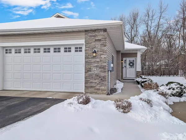 $350,000 | 6230 Boulder Ridge Drive, Rockford, MN 55373