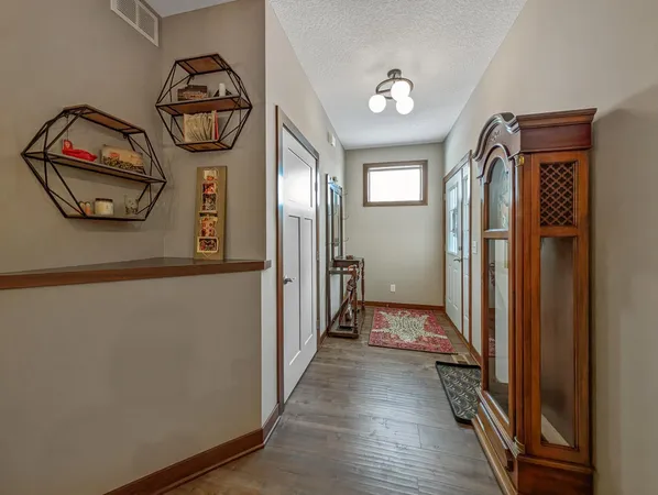 $350,000 | 6230 Boulder Ridge Drive, Rockford, MN 55373