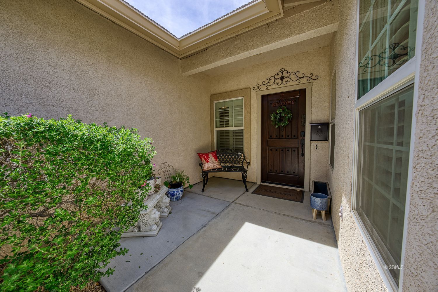 637 Pinon Court Ridgecrest, CA 93555 - Photo 3 of 38