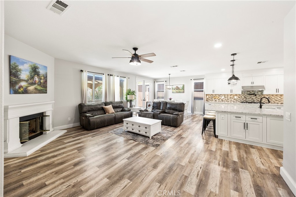 249 Encore Way Corona, CA 92879 - Photo 14 of 50