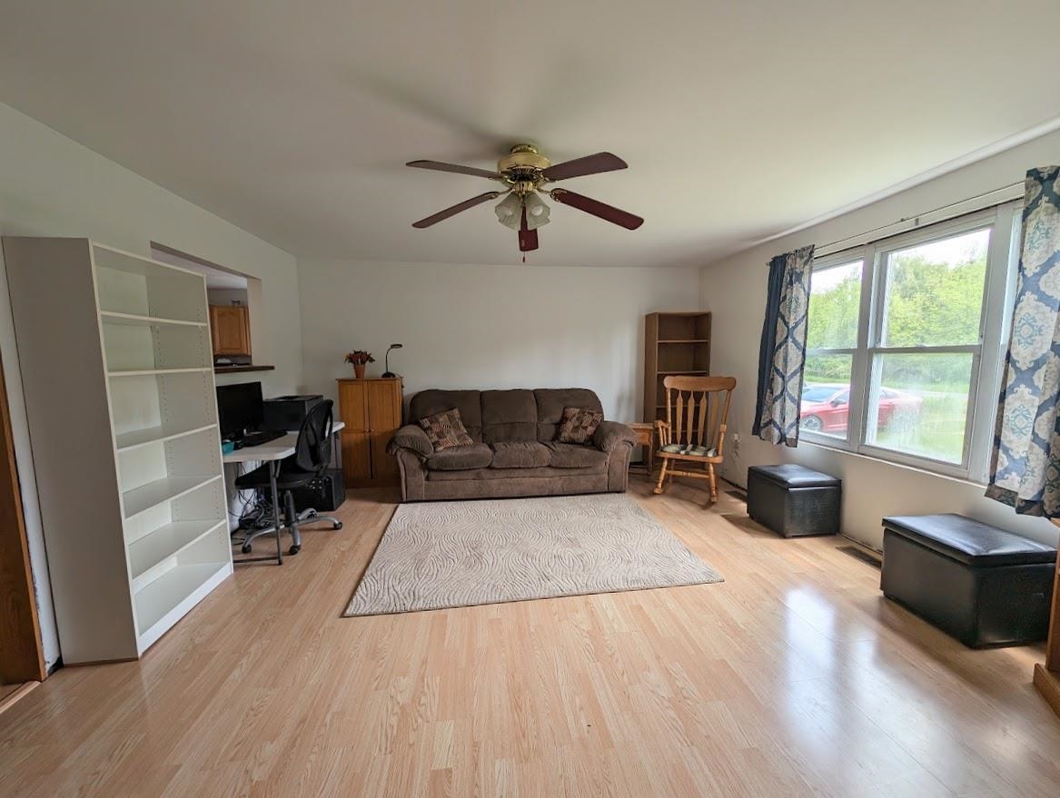 2589 East River Road Kawkawlin, MI 48631 - Photo 11 of 17