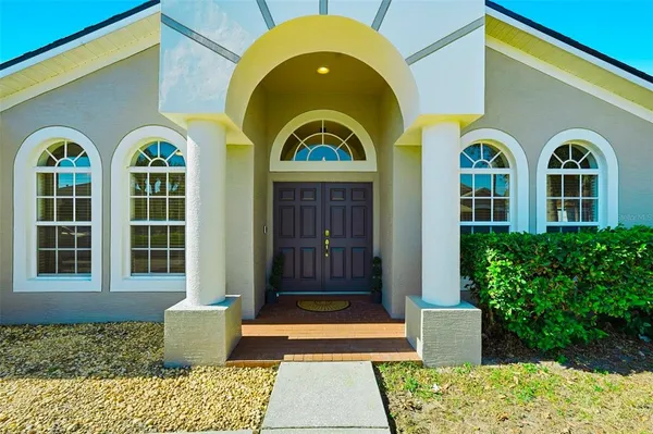 a view of entrance door of the house
