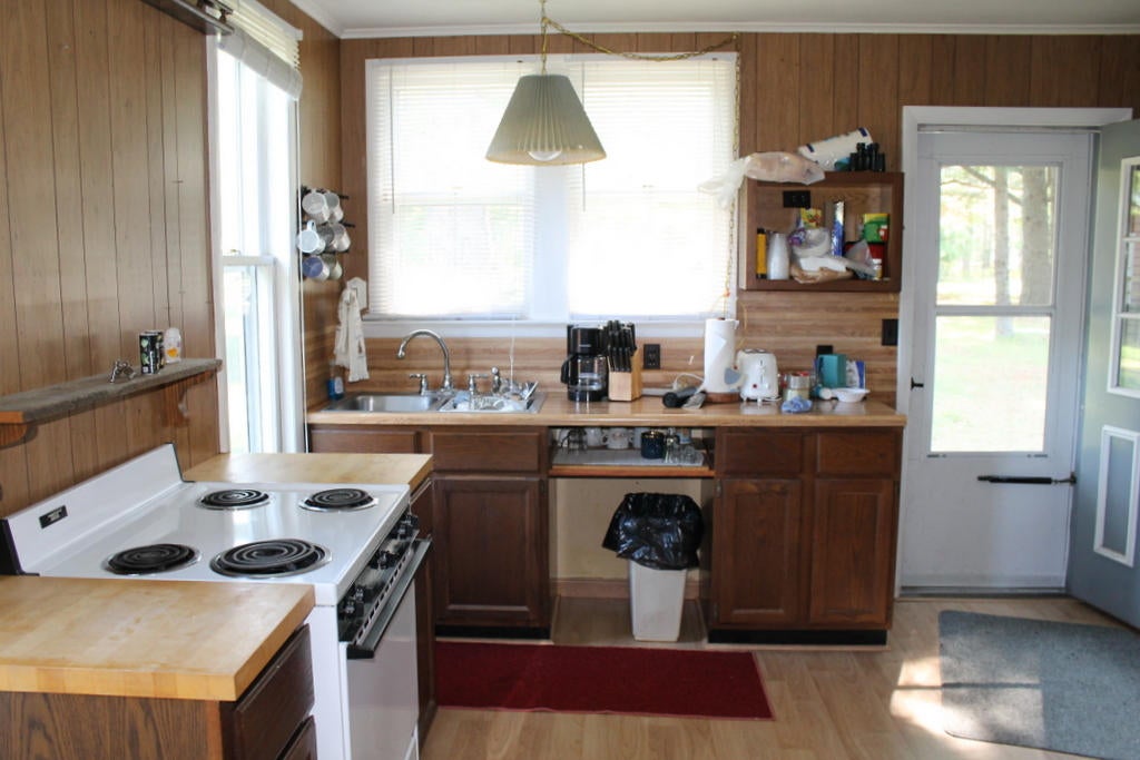 8758 White Road Indian River, MI 49749 - Photo 7 of 23 Gallery Image 7