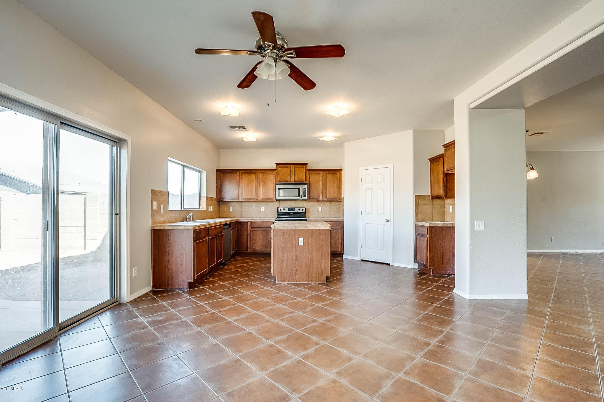 5244 West Apollo Road Laveen, AZ 85339 - Photo 8 of 27 photo_08