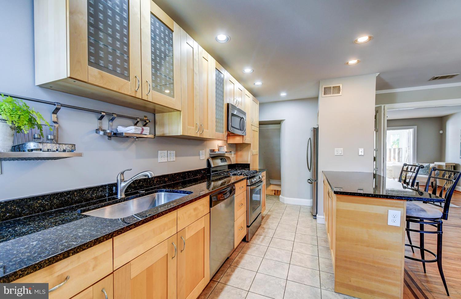 3626 Ednor Road Baltimore, MD 21218 - Photo 14 of 24