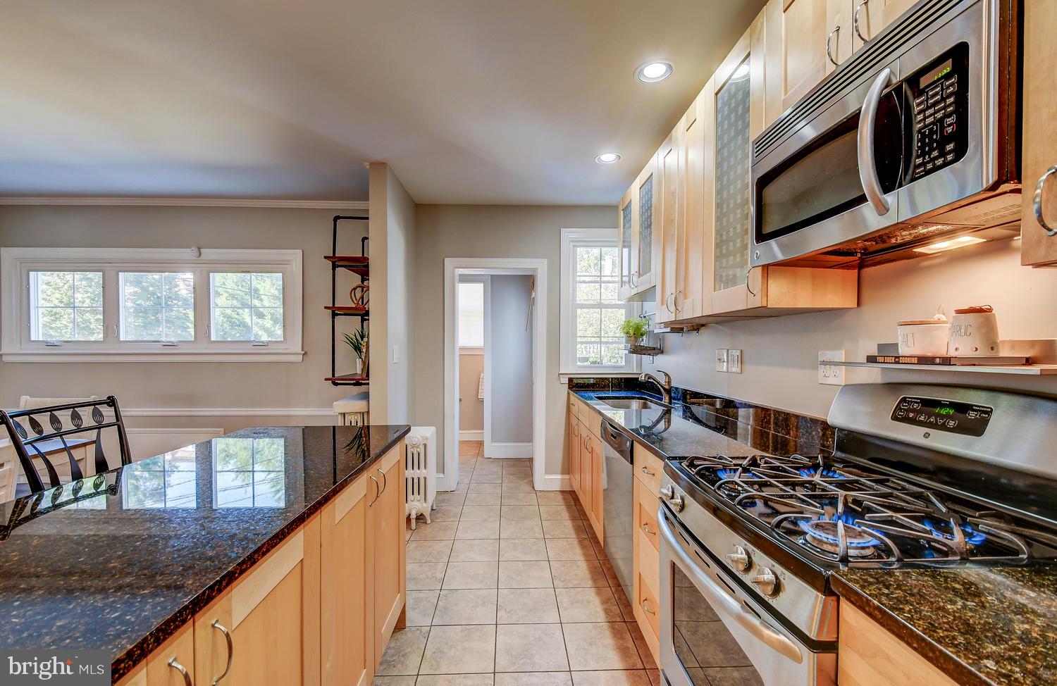 3626 Ednor Road Baltimore, MD 21218 - Photo 15 of 24