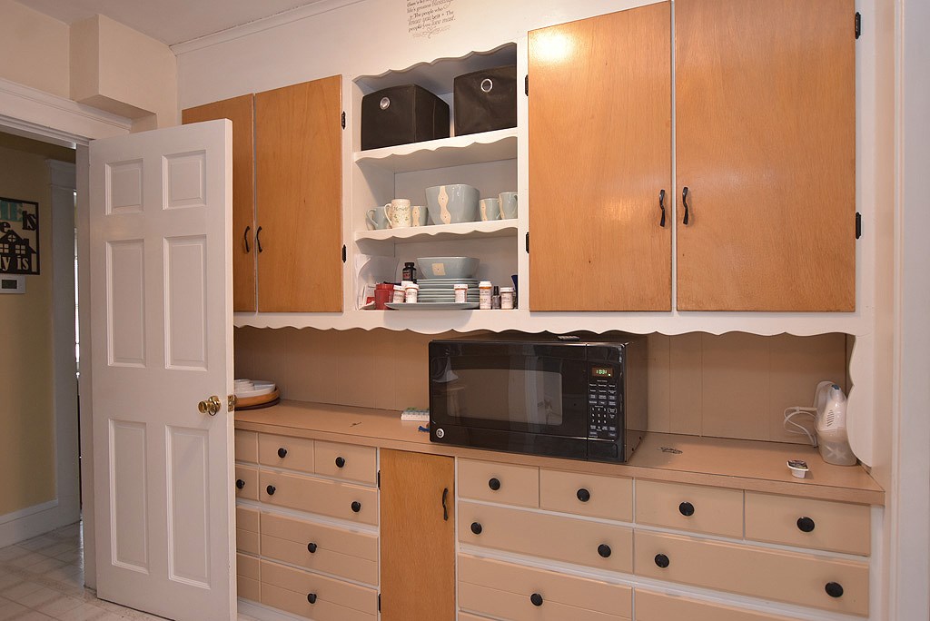 23 Elkland Road Warwick, RI 02886 - Photo 5 of 10 Gallery Image 5