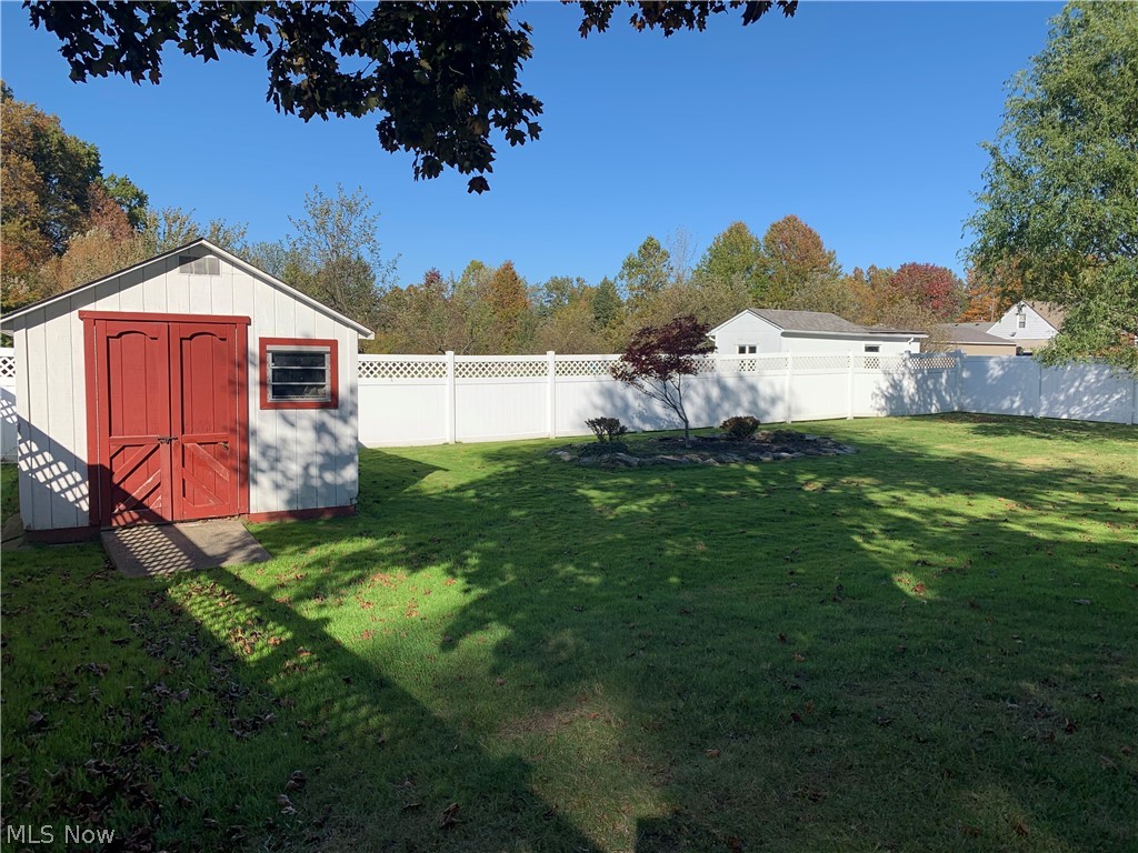 4635 Ammon Road Cleveland, OH 44143 - Photo 27 of 28