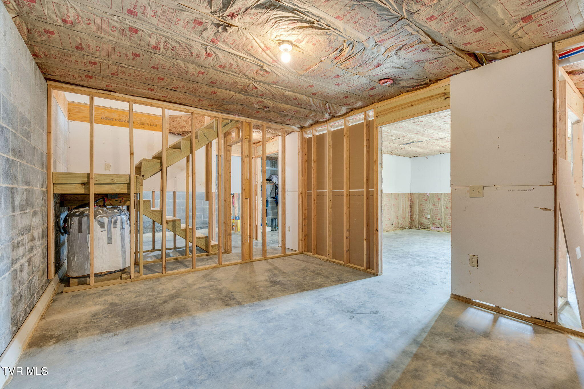 1065 Piercetown Road Butler, TN 37640 - Photo 24 of 28 016