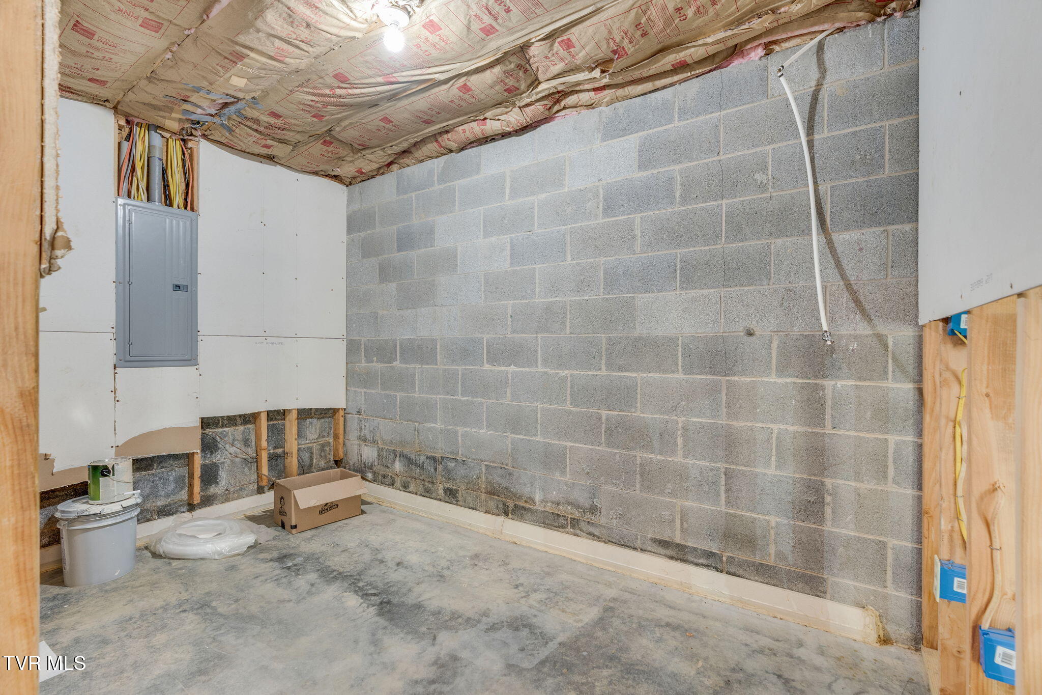 1065 Piercetown Road Butler, TN 37640 - Photo 25 of 28 017