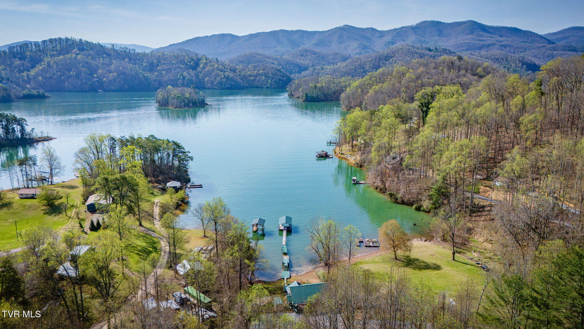 1065 Piercetown Road Butler, TN 37640 - Photo 4 of 28 105