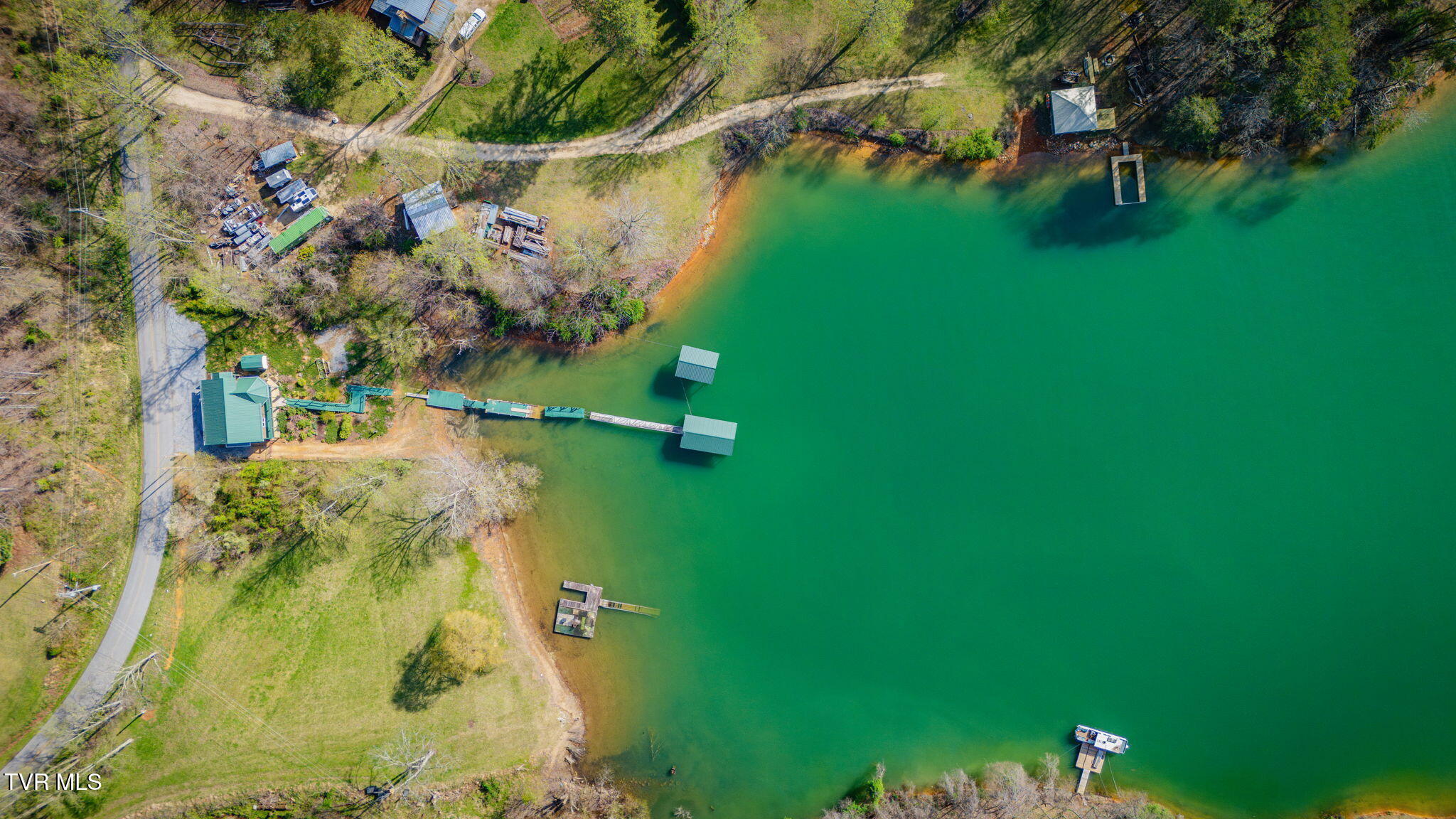 1065 Piercetown Road Butler, TN 37640 - Photo 5 of 28 108