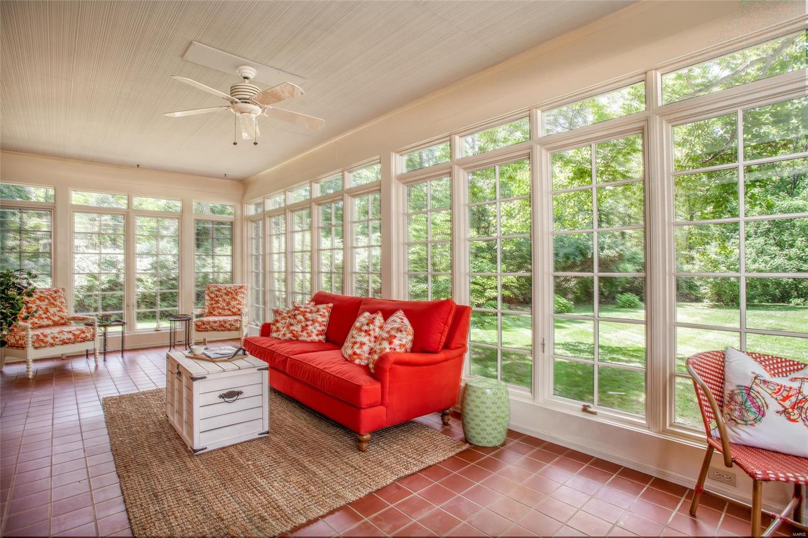 2 Ranch Lane Des Peres, MO 63131 - Photo 3 of 46 Gallery Image 3