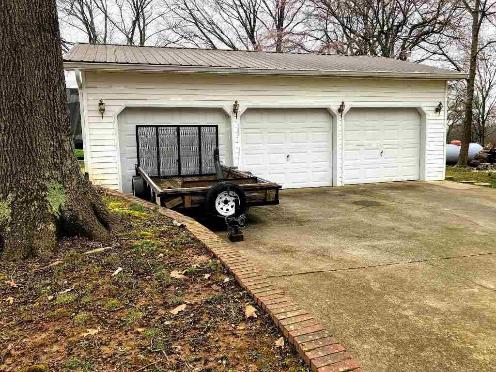 529 Kirby Poe Road Alvaton, KY 42122 - Photo 21 of 22 Gallery Image 21